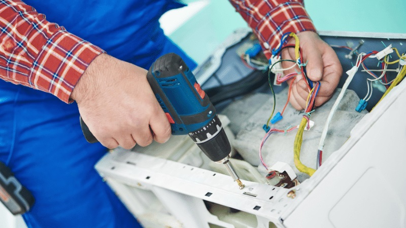 Demirci York York çamaşır makinesi kart tamiri – Su almama arızası orijinal parça ile giderildi. - Teknik servis örneği